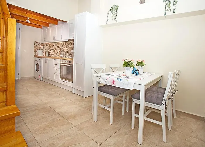 Demi Apartamento *